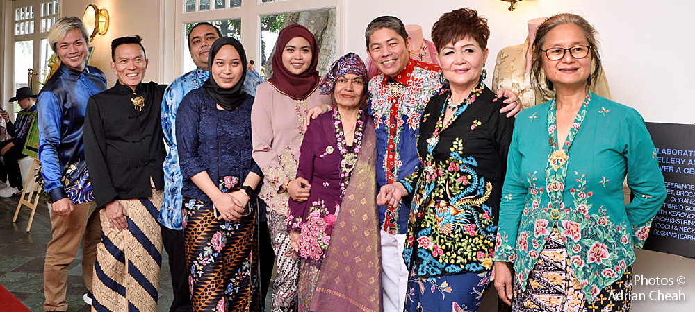 kebaya © Adrian Cheah