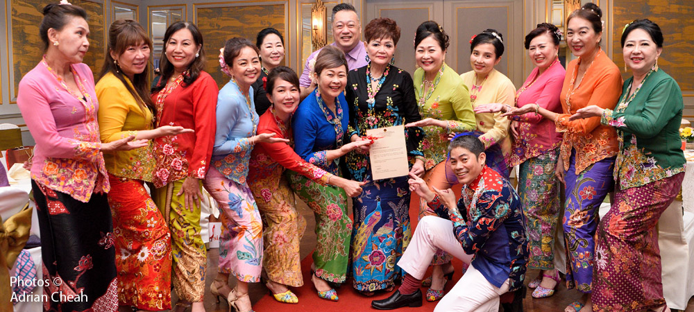 kebaya © Adrian Cheah