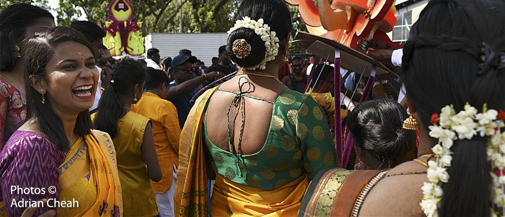 sari © Adrian Cheah