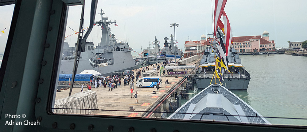 Asean Navies’ City Parade © Adrian Cheah