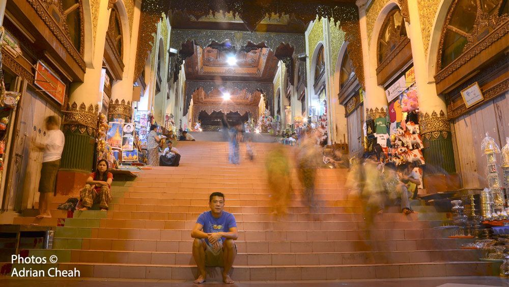 Shwedagon Pagoda © Adrian Cheah